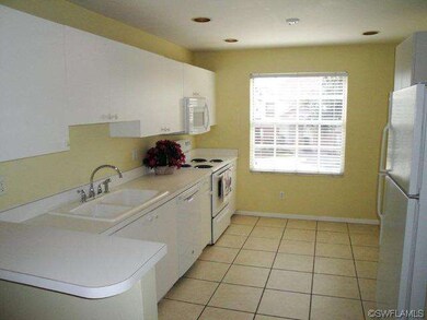 Eat-in Kitchen