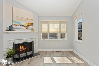 04-Living Room_SOPH6675