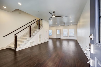 2105 Tiger Trail unit 302, Round Rock, TX 78664 - photo 2