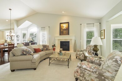 2544 Summit Ridge Dr NE unit 39, Grand Rapids, MI 49505 - photo 5