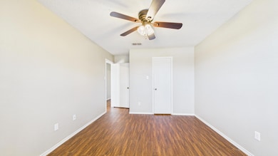 CAM03710G0-PR0158-STILL018