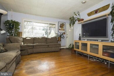 416 Montemar Ave, Catonsville, MD 21228 - photo 3