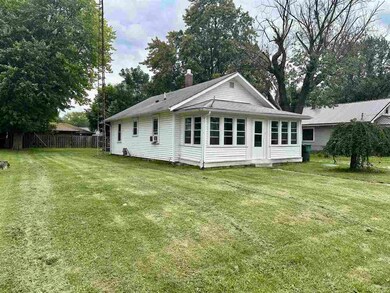 1404 S Luick Ave unit Muncie, Muncie, IN 47302 - photo 2