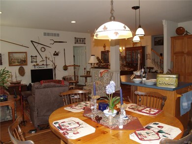 5035 Valley Stream Ln unit 78, Macungie, PA 18062 - photo 5