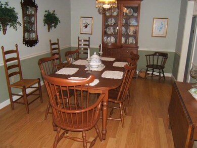 Dining Rm