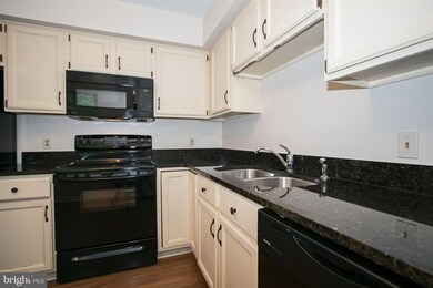 161 Valley Stream Cir, Chesterbrook, PA 19087 - photo 5
