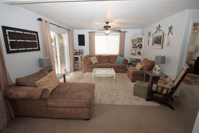 1347 Westview Dr, Grants Pass, OR 97527 - photo 2