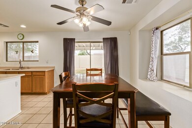 10908 E Forge - 6 - Eat-In Kitchen