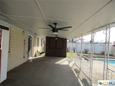 613 N 19th St, Copperas Cove, TX 76522 - photo 6