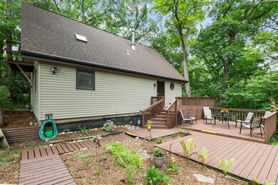 266 Deerpath Ln, Carpentersville, IL 60110 - photo 2