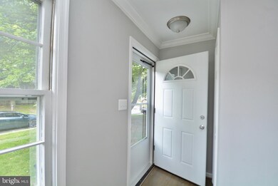 9002 Anna Dr, Clinton, MD 20735 - photo 2