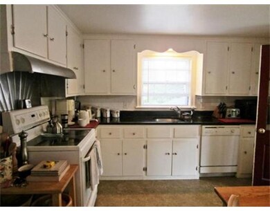 10 Twitchell St unit 10, Wellesley, MA 02482 - photo 4