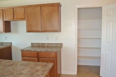 7946 W Clayton Dr, Phoenix, AZ 85033 - photo 3