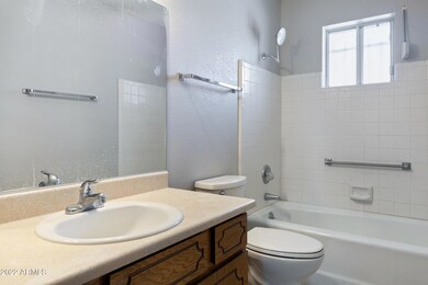 4520 E Enid Cir-Hall Bath