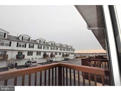 8 Riverwatch Ct unit 11, Essington, PA 19029 - photo 4