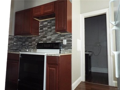 349 N 7th St unit 2, Allentown, PA 18102 - photo 7