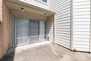 1936 Augusta Dr unit 823, Houston, TX 77057 - photo 5