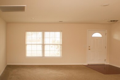 127 Vinca Dr-7.jpg