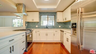 2027 Buckingham Rd, Los Angeles, CA 90016 - photo 3