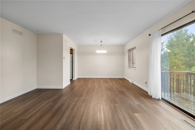 105 Springwater Ct, Coraopolis, PA 15108 - photo 5