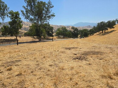 Lot 032 at Entry Fenceline 1