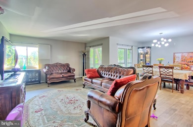 12 Stonehenge Cir unit 5, Pikesville, MD 21208 - photo 2