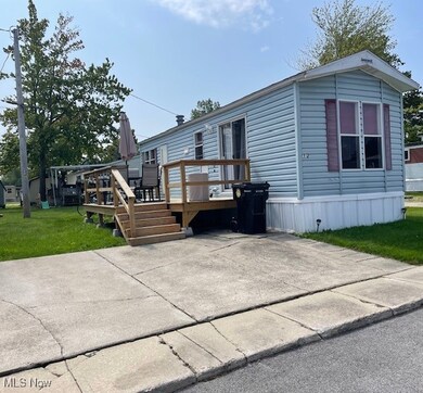 4534 Lake Rd E unit 12, Geneva, OH 44041 - photo 2