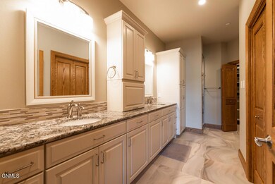 Primary ensuite