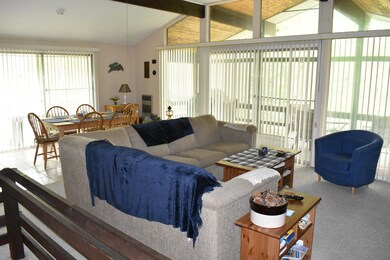 135 Basswood Dr, Hawley, PA 18428 - photo 4