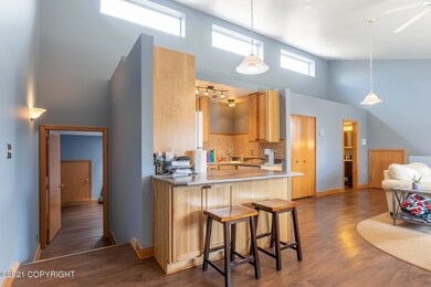 Kitchen Dining Area