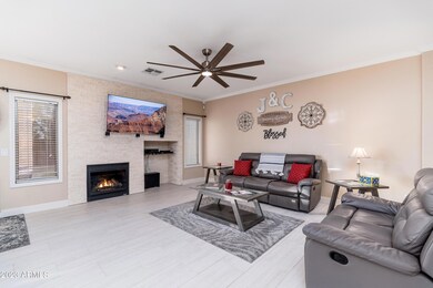 1063 E Bartlett Way - 04