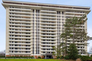 0002-03Front Exterior