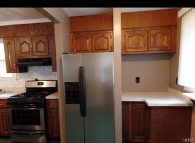 13 Rosemary St, Utica, NY 13501 - photo 5