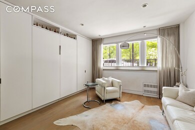 48 Gramercy Park N unit 1A, New York, NY 10010 - photo 3