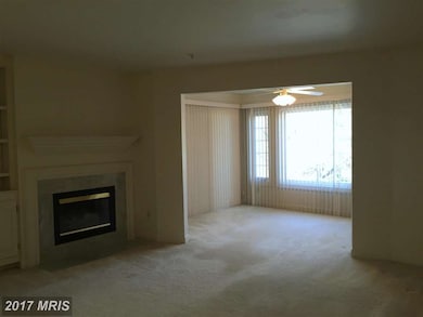 12233 Fairfield Hse Dr unit 206B, Fairfax, VA 22033 - photo 4