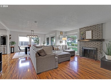 Living Room/Dining Room