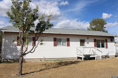 304 3rd St, Mountain View, WY 82939 - photo 2