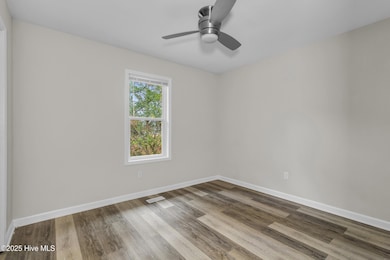 1106 Navidad Bank Ct, New Bern, NC 28560 - photo 2