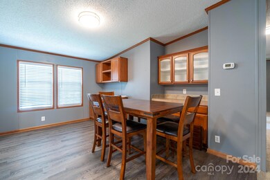 124 Kodak Dr, Statesville, NC 28625 - photo 5