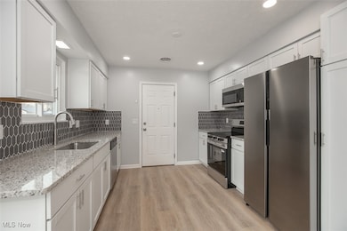 3834 Cambridge Ave, Lorain, OH 44053 - photo 5