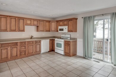 109 Border St, Whitinsville, MA 01588 - photo 5