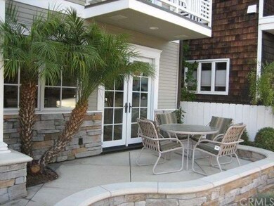 Front patio leads into the living room / great roo