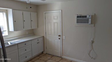 2020 N 26th Place unit 2, Phoenix, AZ 85008 - photo 6
