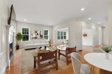 35 Wilson St, Medford, MA 02155 - photo 5