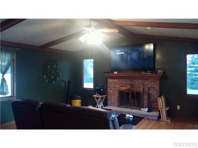 870 Pioneer Dr, North Tonawanda, NY 14120 - photo 5