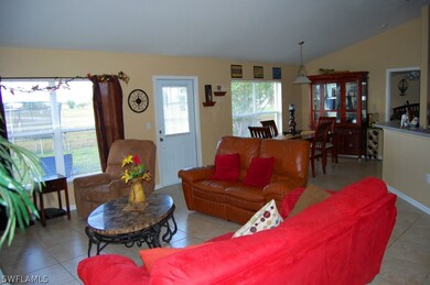 115 NE 15th Terrace, Cape Coral, FL 33909 - photo 4