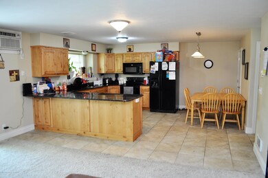 6 Kitchen and Dining