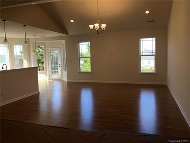 122 Fleming Dr, Statesville, NC 28677 - photo 5