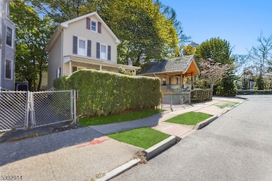 328 Halsted St, East Orange, NJ 07018 - photo 2