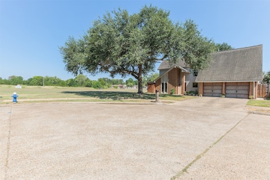 7518 Lemon Tree Cir, Houston, TX 77088 - photo 2